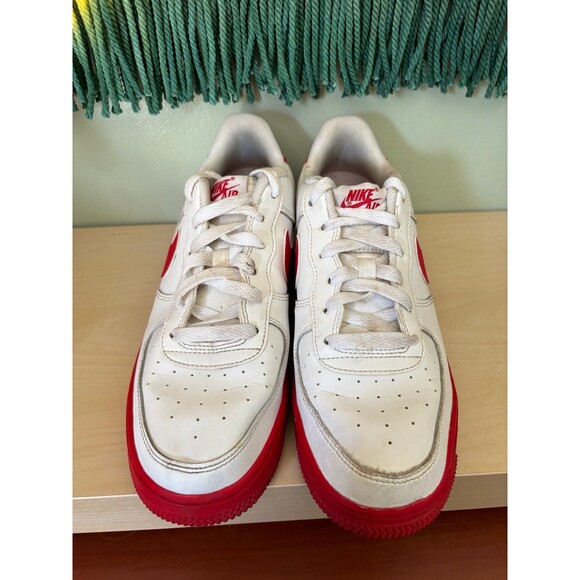 Nike Kids Sneakers Red and White - Picture 2 of 10